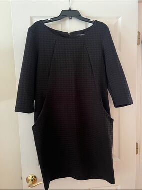Textured Black Shift Dress with Pockets - Unbranded